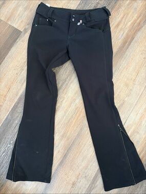 Volcom Women's Black Stretch Boot-Cut Jeans with Hem Zippers